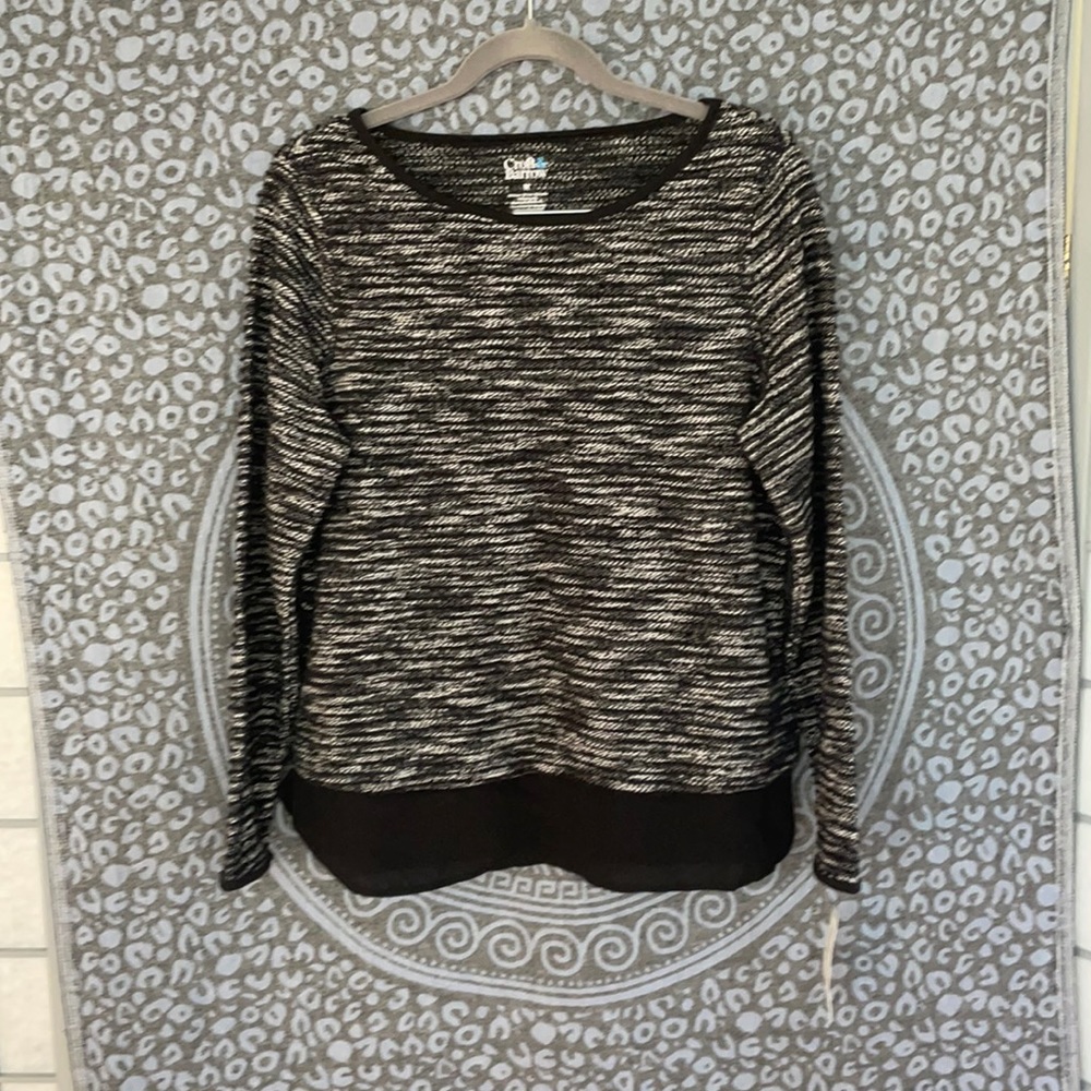 NWT Croft & barrow size M black and white sweater